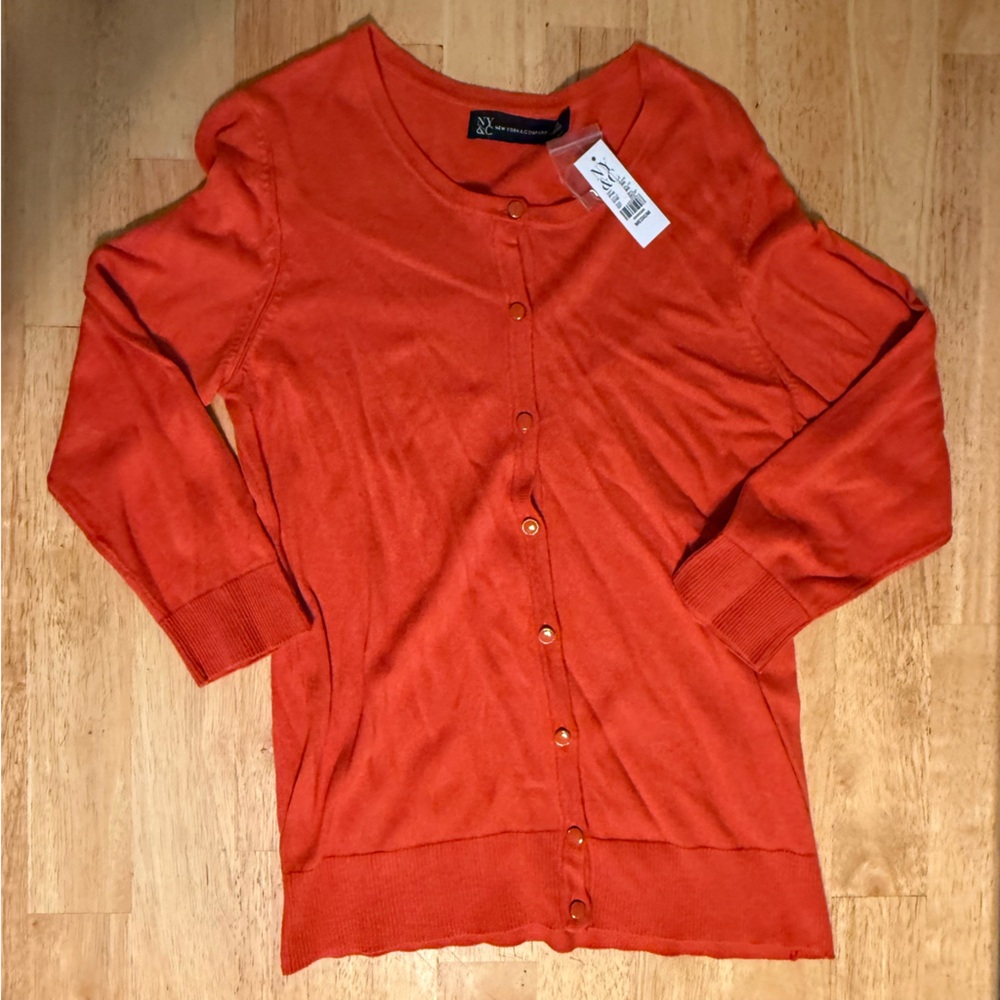 NWT New York & Company Red Orange 3/4 Sleeve Crew Neck Cardigan M